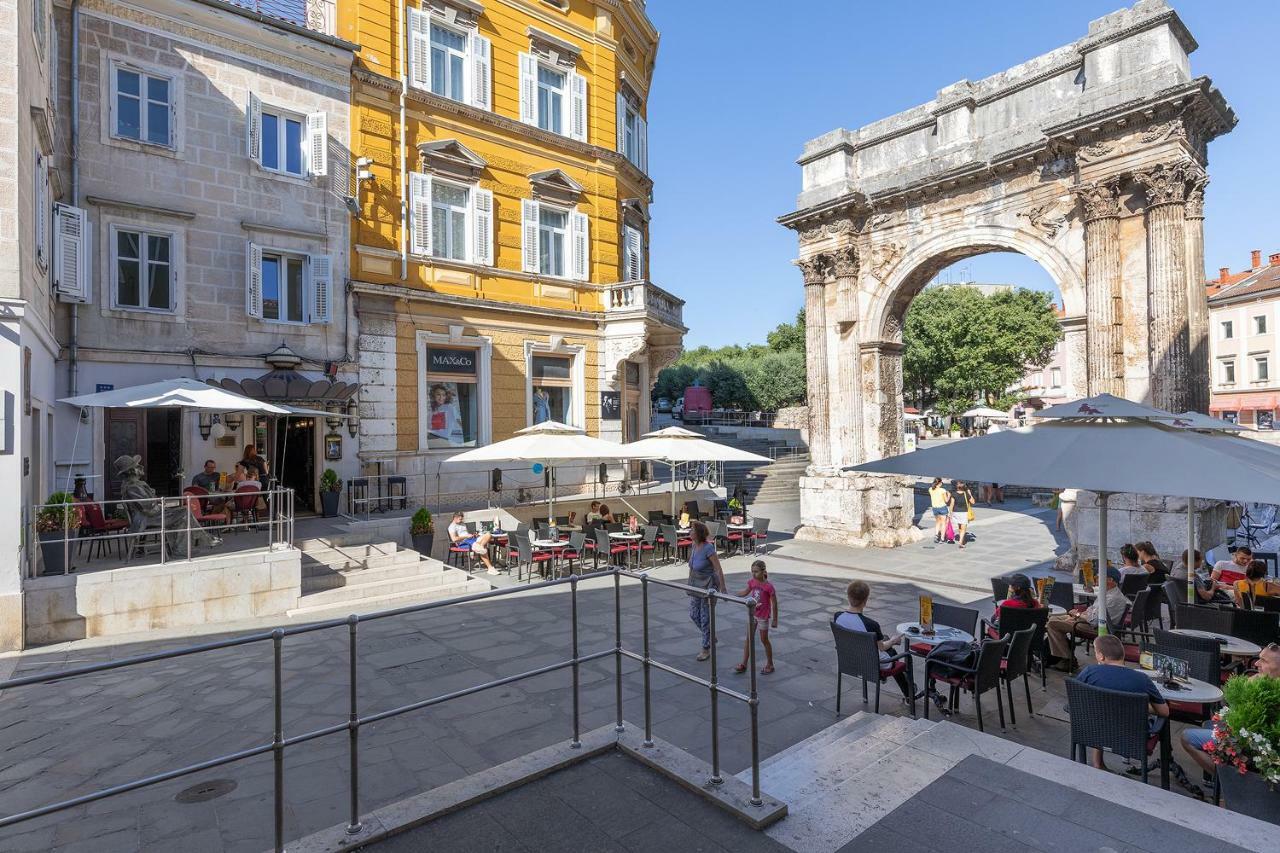 Apartment Ulysses Pula Exterior photo